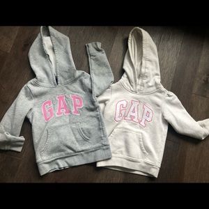 (2) Girls Gap hoodies size 4-5T